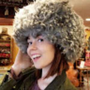 Meet your Posher, Eva